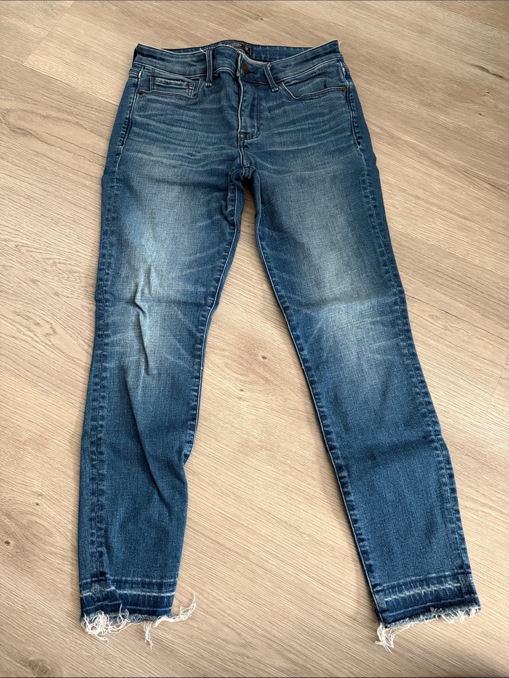 Abercrombie & Fitch Distressed Cropped Slim Jeans - Blue